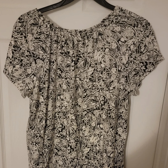 SHIRT - Picture 2 of 3